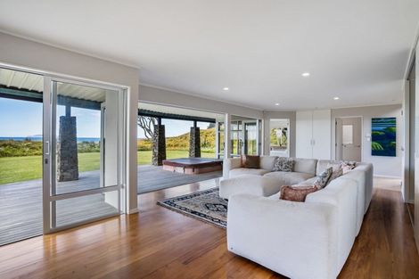 Photo of property in 12 Tuna Place, Whiritoa, Whangamata, 3691