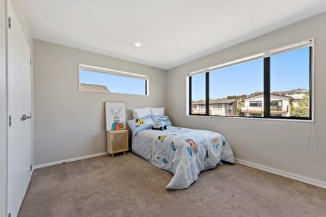 Photo of property in 1 Parkview Drive, Gulf Harbour, Whangaparaoa, 0930