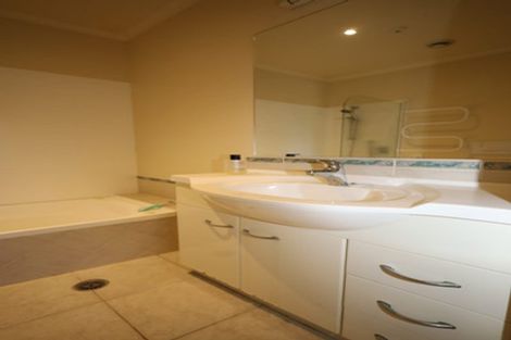 Photo of property in Salisbury Crown, 8/7 Salisbury Avenue, Mount Maunganui, 3116