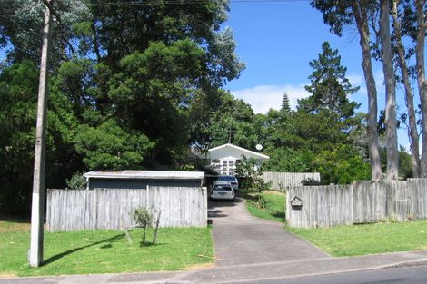 Photo of property in 25 Eskdale Road, Birkdale, Auckland, 0626