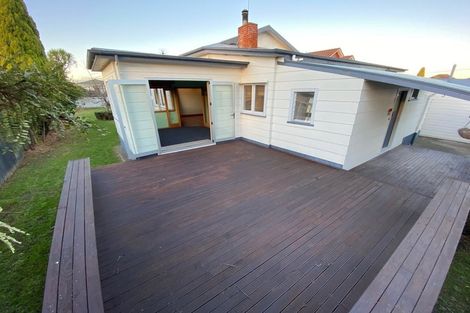 Photo of property in 18 Wood Street, Takaro, Palmerston North, 4410
