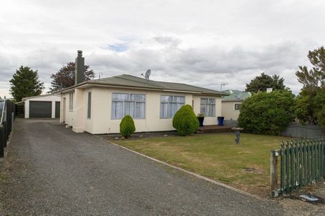 Photo of property in 17 Miller Street, Dannevirke, 4930
