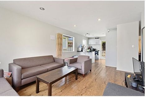 Photo of property in 1 Beldon Place, Pakuranga Heights, Auckland, 2010