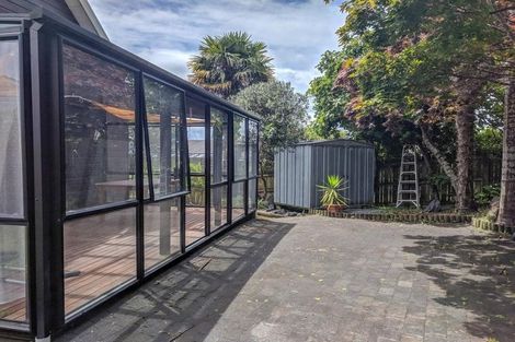Photo of property in 29 Marina View Drive, West Harbour, Auckland, 0618