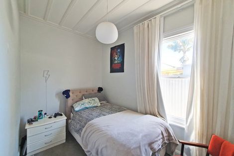 Photo of property in 2 Kipling Avenue, Hospital Hill, Napier, 4110