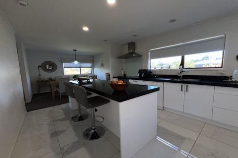 Photo of property in 50 Redwing Street, Browns Bay, Auckland, 0630