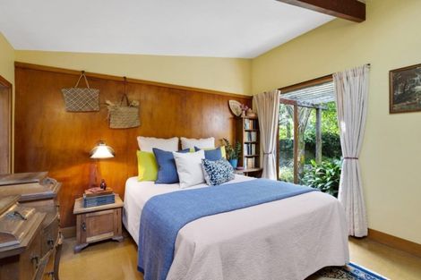 Photo of property in 37a Stanley Point Road, Stanley Point, Auckland, 0624