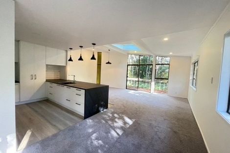 Photo of property in 58 Wirihana Road, Titirangi, Auckland, 0604