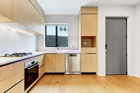 Photo of property in 44b Blakeborough Drive, Forrest Hill, Auckland, 0620