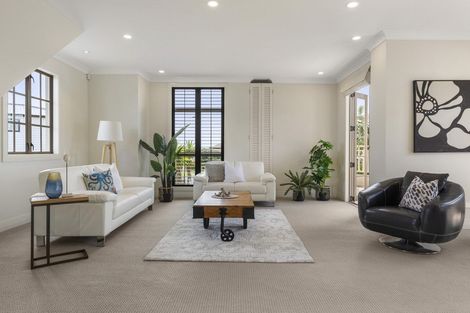 Photo of property in 295 Pinecrest Drive, Gulf Harbour, Whangaparaoa, 0930