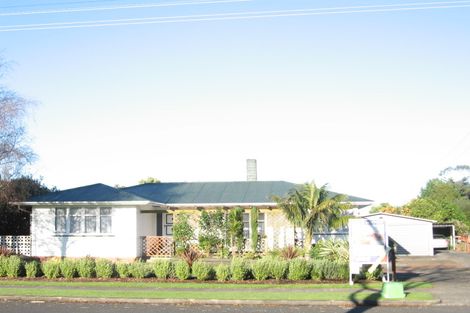 Photo of property in 2/27 Gloucester Road, Manurewa, Auckland, 2102