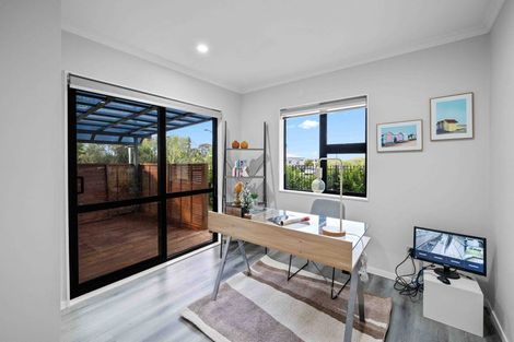 Photo of property in 6 Tuangi Road, Karaka, Papakura, 2113