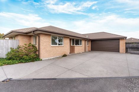 Photo of property in 27 Carradale Avenue, Broomfield, Christchurch, 8042