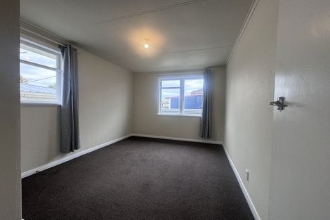 Photo of property in 24 Manchester Street, Takaro, Palmerston North, 4412