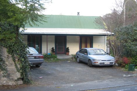 Photo of property in 1 Cameron Road, Bluff Hill, Napier, 4110