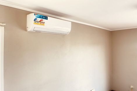 Photo of property in 16b Cedar Heights Avenue, Massey, Auckland, 0614