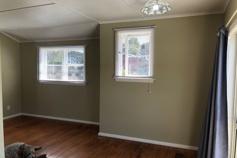 Photo of property in 43 Carthew Street, Okato, 4335