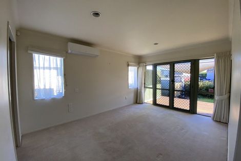 Photo of property in 10a Valley Road, Pukekohe, 2120