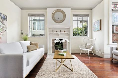 Photo of property in 33 Hobson Crescent, Thorndon, Wellington, 6011