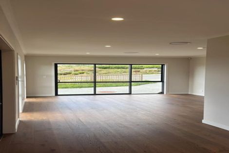 Photo of property in 2 Bendridge Street, Flat Bush, Auckland, 2019