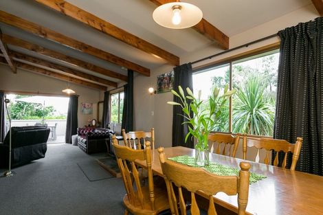 Photo of property in 17 Busby Hill, Havelock North, 4130