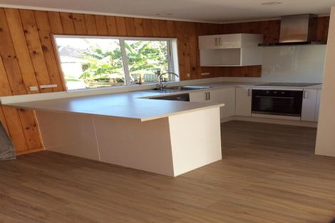 Photo of property in 2/170 Ennis Avenue, Pakuranga Heights, Auckland, 2010