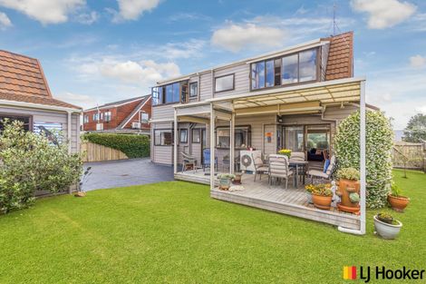 Photo of property in 56 Carnoustie Drive, Wattle Downs, Auckland, 2103