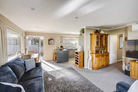 Photo of property in 142b Gloucester Street, Taradale, Napier, 4112