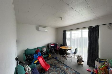 Photo of property in 2/43 Ferndown Avenue, Papatoetoe, Auckland, 2025