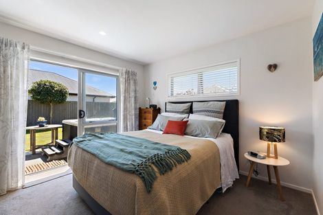 Photo of property in 38 Luxembourg Crescent, Halswell, Christchurch, 8025