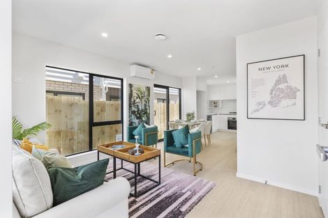 Photo of property in 451d Massey Road, Mangere East, Auckland, 2024