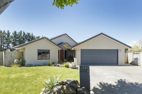 Photo of property in 32 Washington Parade, Milson, Palmerston North, 4414