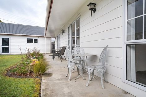 Photo of property in 221a Vogel Street, Roslyn, Palmerston North, 4414