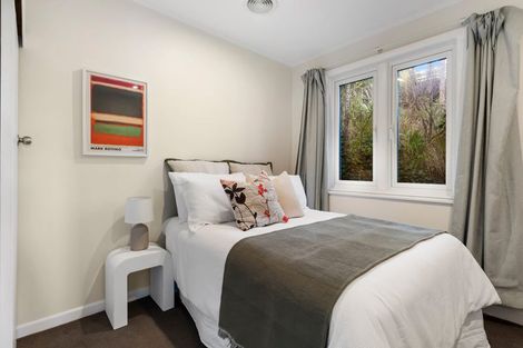 Photo of property in 23 Ngaio Gorge Road, Ngaio, Wellington, 6035