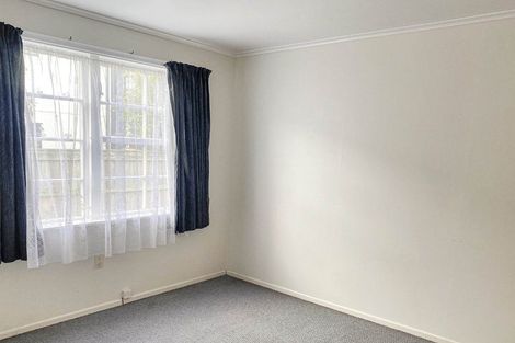 Photo of property in 1/95 Whites Line East, Waiwhetu, Lower Hutt, 5010