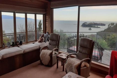 Photo of property in 4 Grenville Terrace, Moana, Nelson, 7011