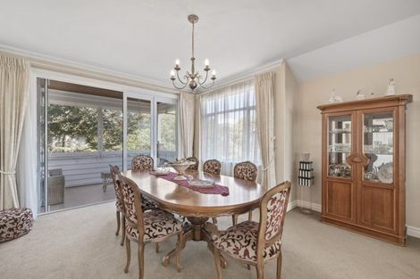 Photo of property in 104 Kitchener Road, Milford, Auckland, 0620