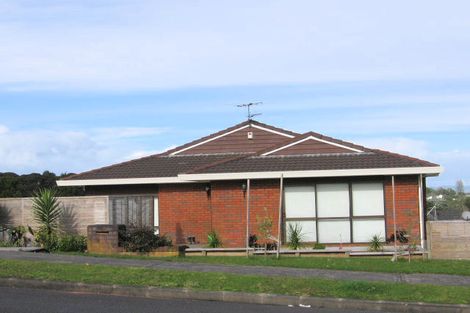 Photo of property in 38 Calluna Crescent, Totara Heights, Auckland, 2105