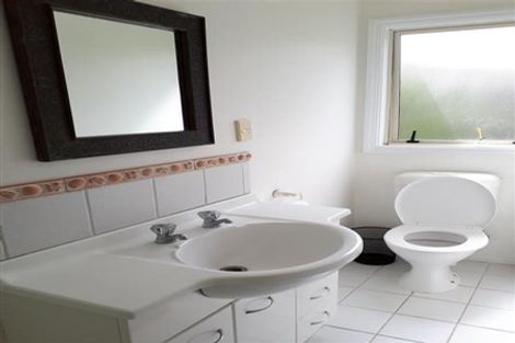 Photo of property in 32 Regent Street, Devonport, Auckland, 0624