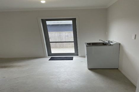 Photo of property in 214a Navigation Drive, Whitby, Porirua, 5024