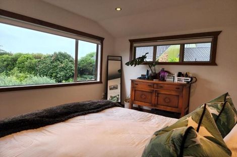 Photo of property in 24 Arden Place, Oakura, 4314