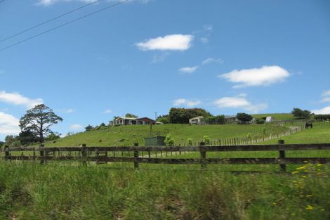 Photo of property in 71 Ingram Road, Bombay, Drury, 2579