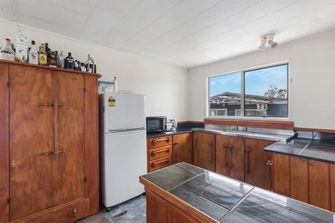 Photo of property in 31 Border Road, Henderson, Auckland, 0612