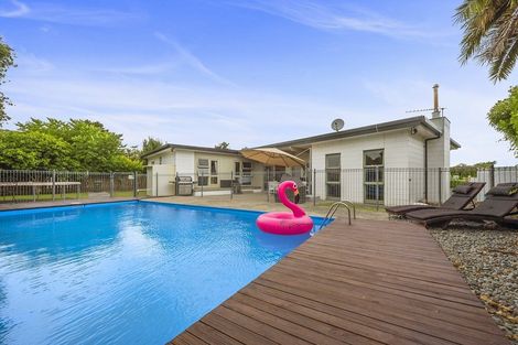 Photo of property in 8 Morrow Avenue, St Andrews, Hamilton, 3200