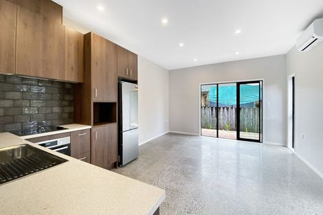 Photo of property in 2 Whakarato Way, Takanini, 2112