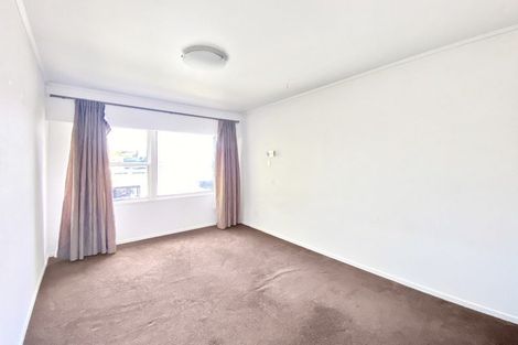 Photo of property in 20 Galaxy Drive, Mairangi Bay, Auckland, 0630