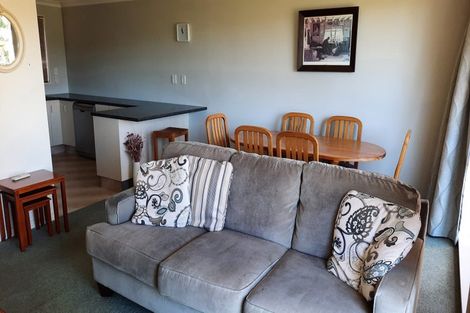 Photo of property in 2/98 Domain Terrace, Spreydon, Christchurch, 8024