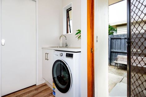 Photo of property in 85 Pacific Road, North New Brighton, Christchurch, 8083