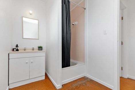 Photo of property in 6b Marjorie Lane, Papamoa Beach, Papamoa, 3118