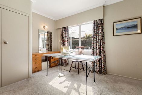 Photo of property in 24 Queen Street, Cambridge, 3434